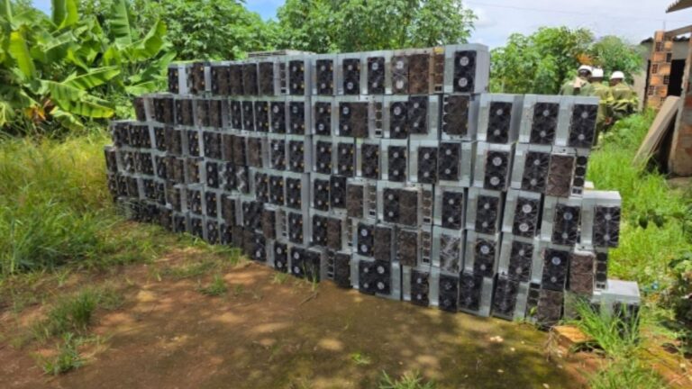 Operação “Cripto Gato” desmonta mineradora ilegal de Bitcoin e evita prejuízo milionário no DF