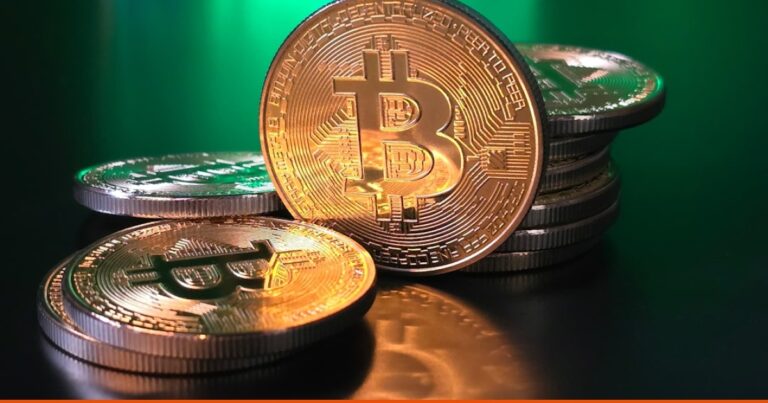Strategy compra 1.587 Bitcoin por US$ 105 milhões
